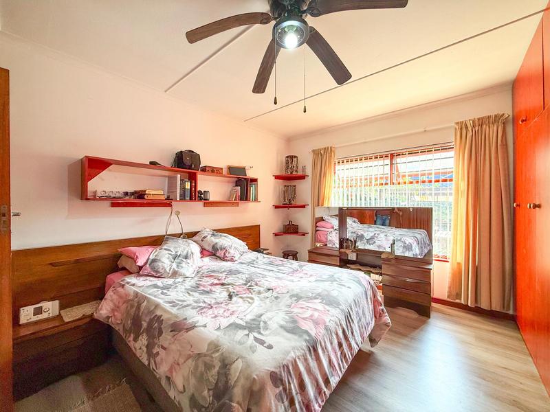 6 Bedroom Property for Sale in Denneoord Western Cape